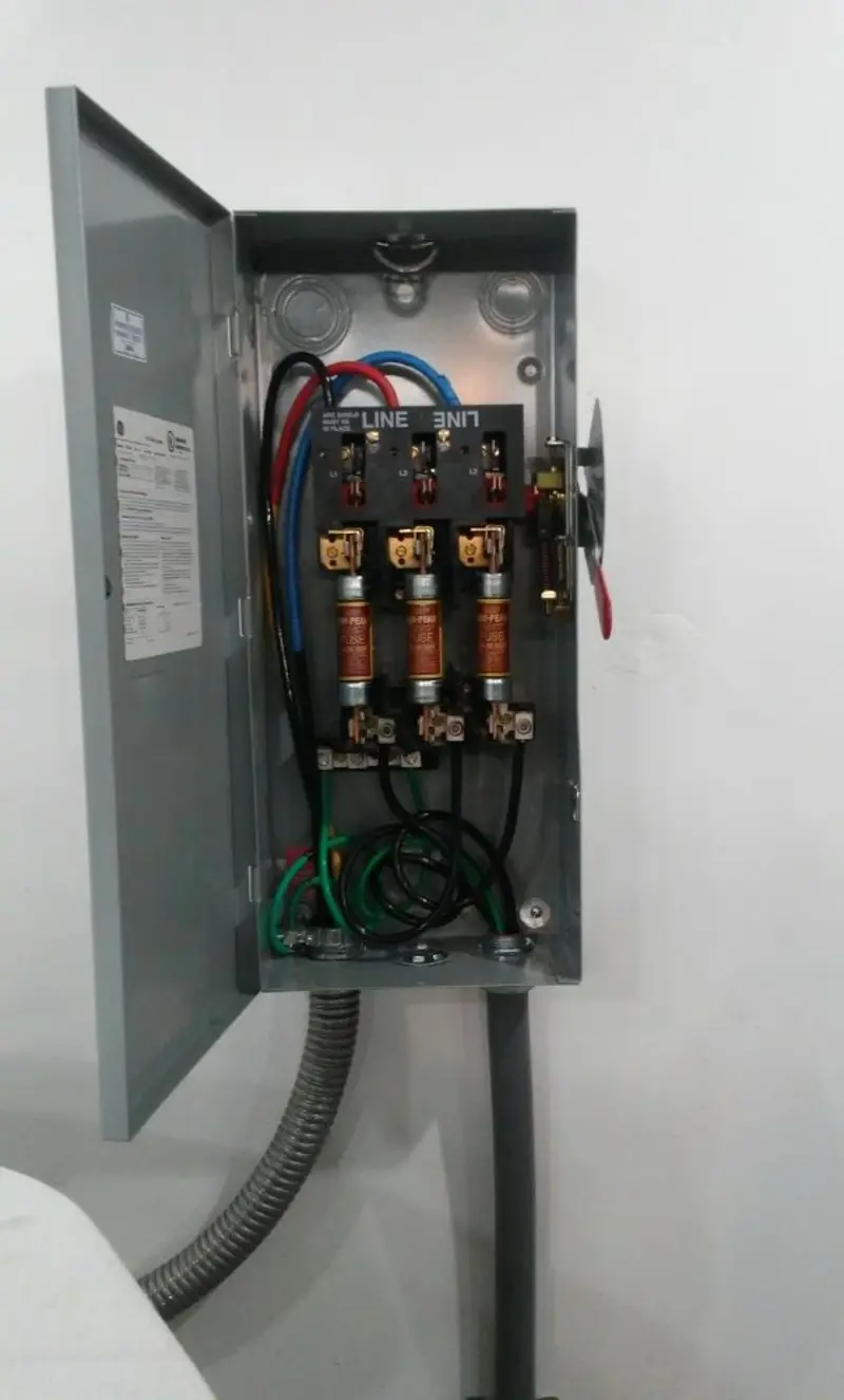 Three-phase disconnect switch installed for Smoke Detector Installation in Sarasota Springs
